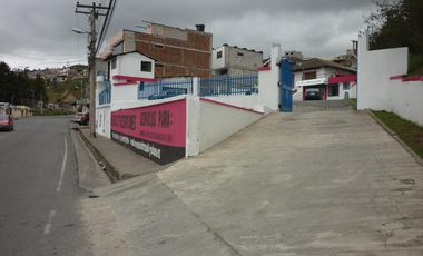 Casa y Terreno en Venta, Av Elisa Mariño, Guaranda, IriR