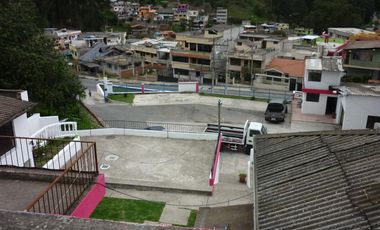 Casa y Terreno en Venta, Av Elisa Mariño, Guaranda, IriR