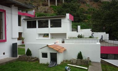 Casa y Terreno en Venta, Av Elisa Mariño, Guaranda, IriR