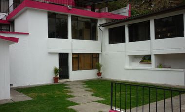 Casa y Terreno en Venta, Av Elisa Mariño, Guaranda, IriR