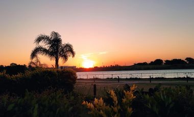 Alquiler 3 amb en con cochera. Terralagos.Canning