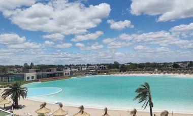 Alquiler 3 amb en con cochera. Terralagos.Canning