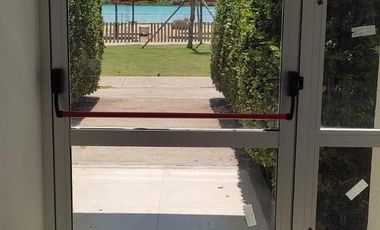 Alquiler 3 amb en con cochera. Terralagos.Canning