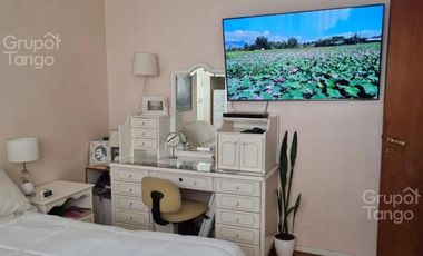 Venta Departamento 3 Ambientes en Caballito Edificio de Categoria Cochera