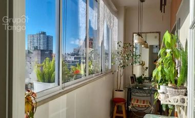 Venta Departamento 3 Ambientes en Caballito Edificio de Categoria Cochera