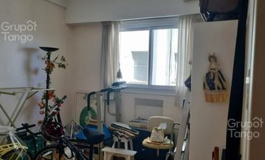Venta Departamento 3 Ambientes en Caballito Edificio de Categoria Cochera
