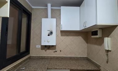 ZONA BUEN PASTOR / ITUZAINGO ESQ SAN LORENZO: 2 DORMITORIOS/ NVA CBA