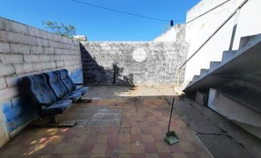 Casa en venta - 2 Dormitorios 2 Baños - Villa María