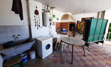 Casa en venta - 2 Dormitorios 2 Baños - Villa María