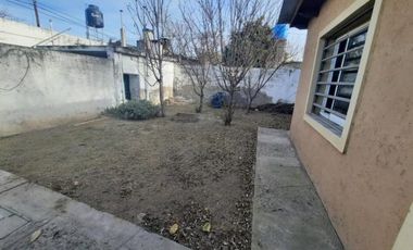 Casa en venta - 2 Dormitorios 2 Baños - Villa María