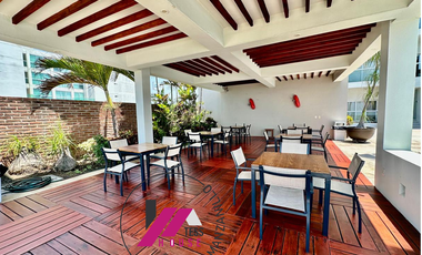HERMOSO DEPARTAMENTO DE LUJO... AMUEBLADO, FRENTE A PLAYA EN RENTA