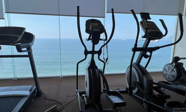 HERMOSO DEPARTAMENTO DE LUJO... AMUEBLADO, FRENTE A PLAYA EN RENTA