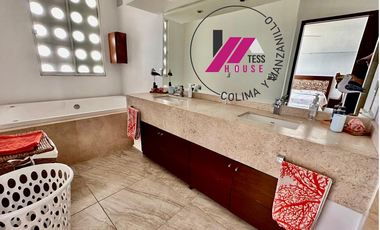 HERMOSO DEPARTAMENTO DE LUJO... AMUEBLADO, FRENTE A PLAYA EN RENTA