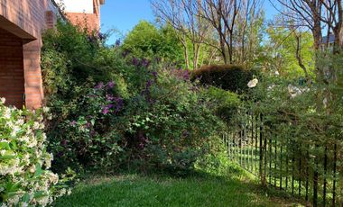 Departamento en Jardines De San Isidro I