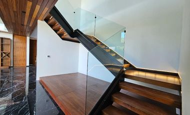 CASA EN VENTA EN YUCATAN COUNTRY CLUB, MERIDA ESTRENA LUJOS Y COMODIDADES.