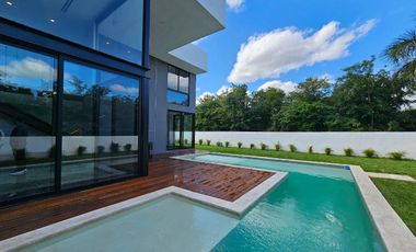 CASA EN VENTA EN YUCATAN COUNTRY CLUB, MERIDA ESTRENA LUJOS Y COMODIDADES.