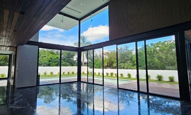 CASA EN VENTA EN YUCATAN COUNTRY CLUB, MERIDA ESTRENA LUJOS Y COMODIDADES.