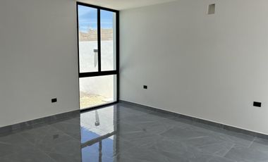 CASA EN VENTA DE UNA PLANTA EN PRIVADA FIORA, CONKAL, ENTREGA INMEDIATA.