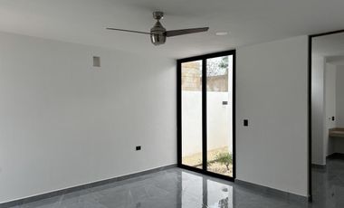 CASA EN VENTA DE UNA PLANTA EN PRIVADA FIORA, CONKAL, ENTREGA INMEDIATA.