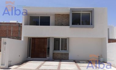 CASA EN VENTA AL NORTE NE LA PERLA NORTE