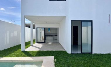 CASA EN VENTA EN ESQUINA CON 4 HABITACIONES Y ALBERCA, ZENDERA RESIDENCIAL