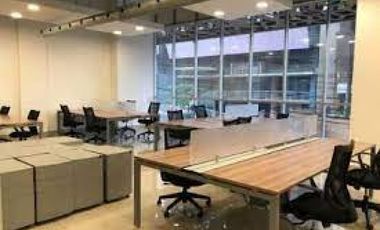 OFICINA GRANDE EN CALLE 50 MARBELLA 155MT CON DIVISIONES