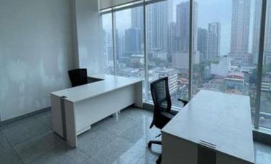 OFICINA GRANDE EN CALLE 50 MARBELLA 155MT CON DIVISIONES