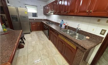 BETANIA / LAS MERCEDES / 360M / 4 HABITACION / 2 PARKING / TERRAZA