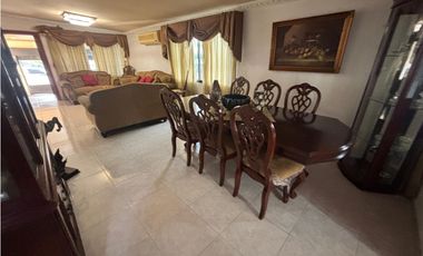 BETANIA / LAS MERCEDES / 360M / 4 HABITACION / 2 PARKING / TERRAZA