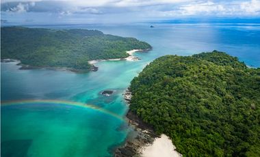 Isla de Puercos: Isla Titulada en Archipiélago de Las Perlas
