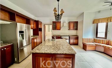 CASA EN VENTA - CAMINO DE CRUCES - ANCON