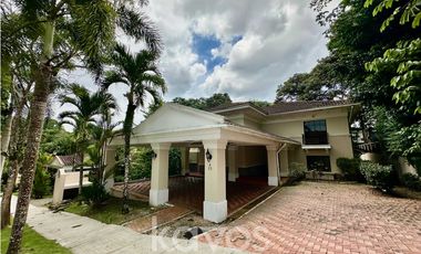 CASA EN VENTA - CAMINO DE CRUCES - ANCON