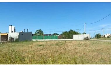 Venta Lote en esquina en Suace Pueblo, Sauce Montrul