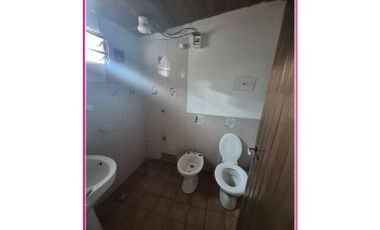 Terreno con casas a reciclar zona Hospital Madariaga