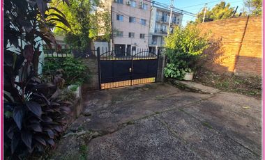 Terreno con casas a reciclar zona Hospital Madariaga