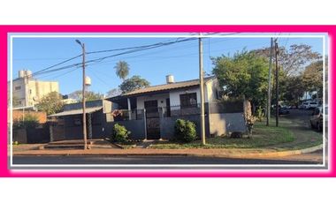 Terreno con casas a reciclar zona Hospital Madariaga