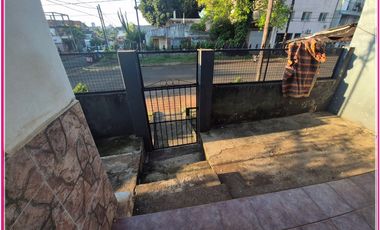 Terreno con casas a reciclar zona Hospital Madariaga