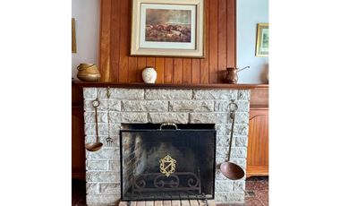 Chalet De Estilo Tres Ambientes Con Dependencia