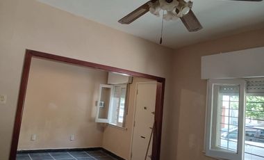 Casa PH en venta en Quilmes Centro