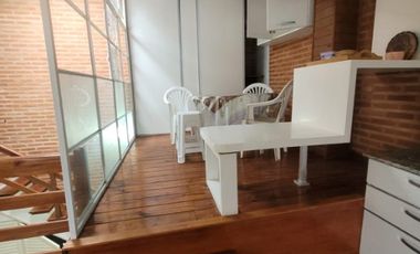 Chalet PH en venta en Bernal Centro