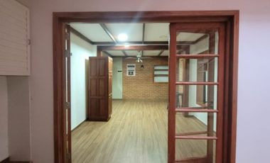 Chalet PH en venta en Bernal Centro