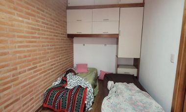 Chalet PH en venta en Bernal Centro