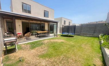 Casa en arriendo en LO BARNECHEA