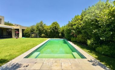 Casa en Arriendo en Av. Los Rios - Piedra Roja