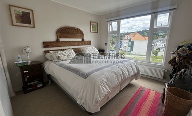 Casa en Arriendo en Av Dos Esteros 46