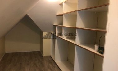 Casa en Arriendo en Av Dos Esteros 46