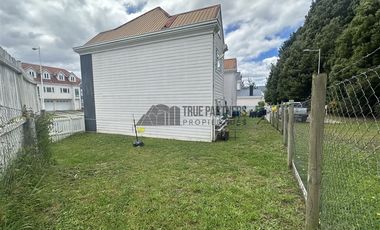 Casa en Arriendo en Av Dos Esteros 46