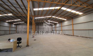 SALIDA A SALAMANCA: Terreno con bodega, rampa y excelente ubicación.