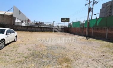 SALIDA A SALAMANCA: Terreno con bodega, rampa y excelente ubicación.