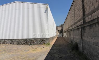 SALIDA A SALAMANCA: Terreno con bodega, rampa y excelente ubicación.